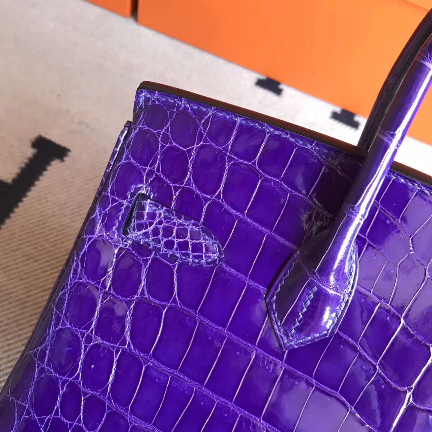 Elegant Hermes 5L Ultraviolet Crocodile Shiny Leather Birkin30cm Bag