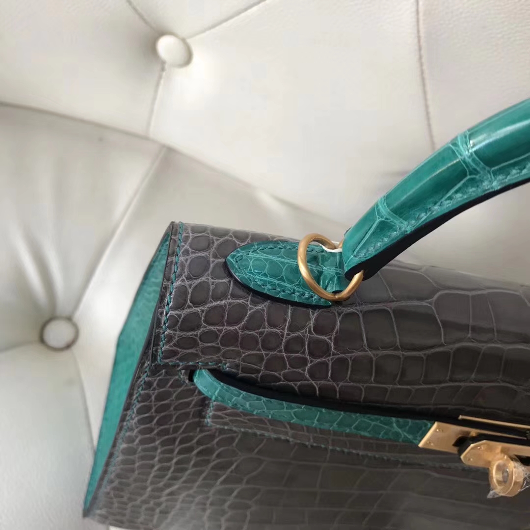 Luxury Hermes CK81 Gris Tourterelle/6Q Emerald Green Shiny Crocodile Kelly25CM Bag