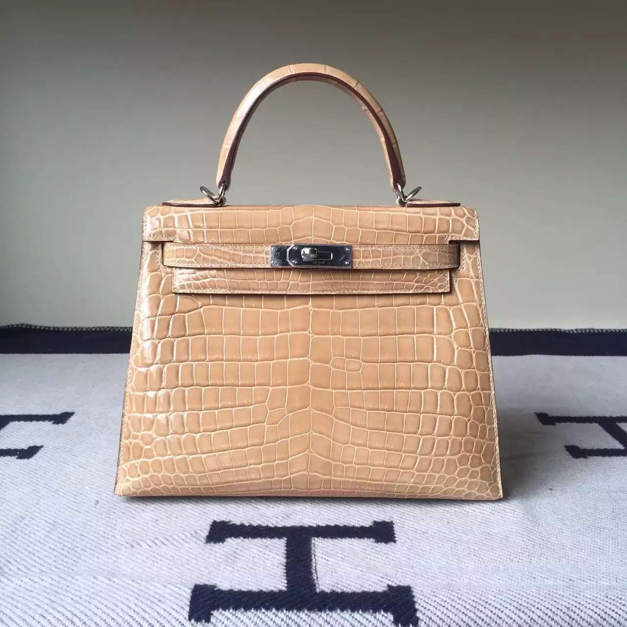 New Arrival Hermes Apricot Crocodile Shiny Leather Kelly Bag28CM