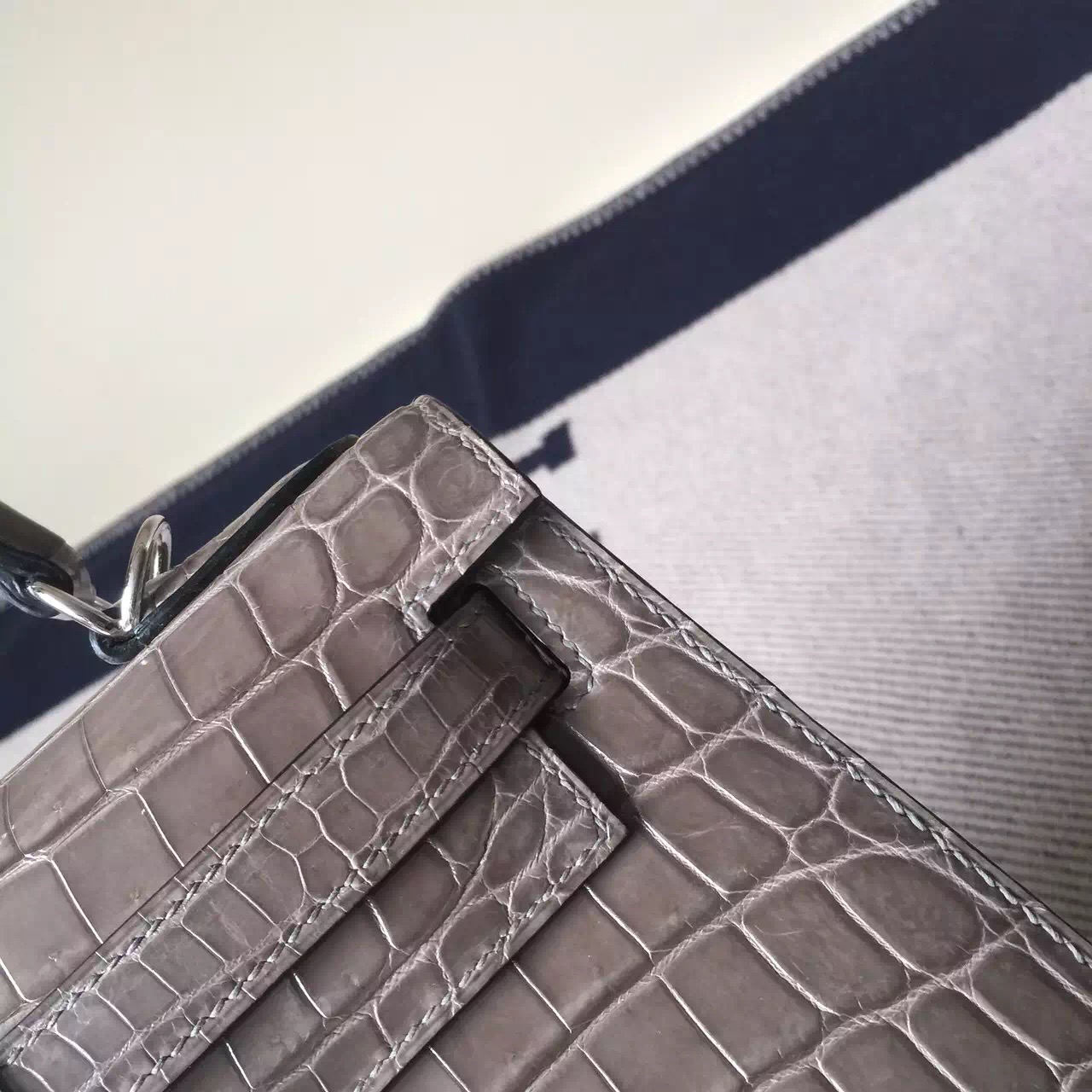 On Sale Hermes Crocodile Shiny Leather Sellier Kelly 28cm in C81 Etoupe Grey