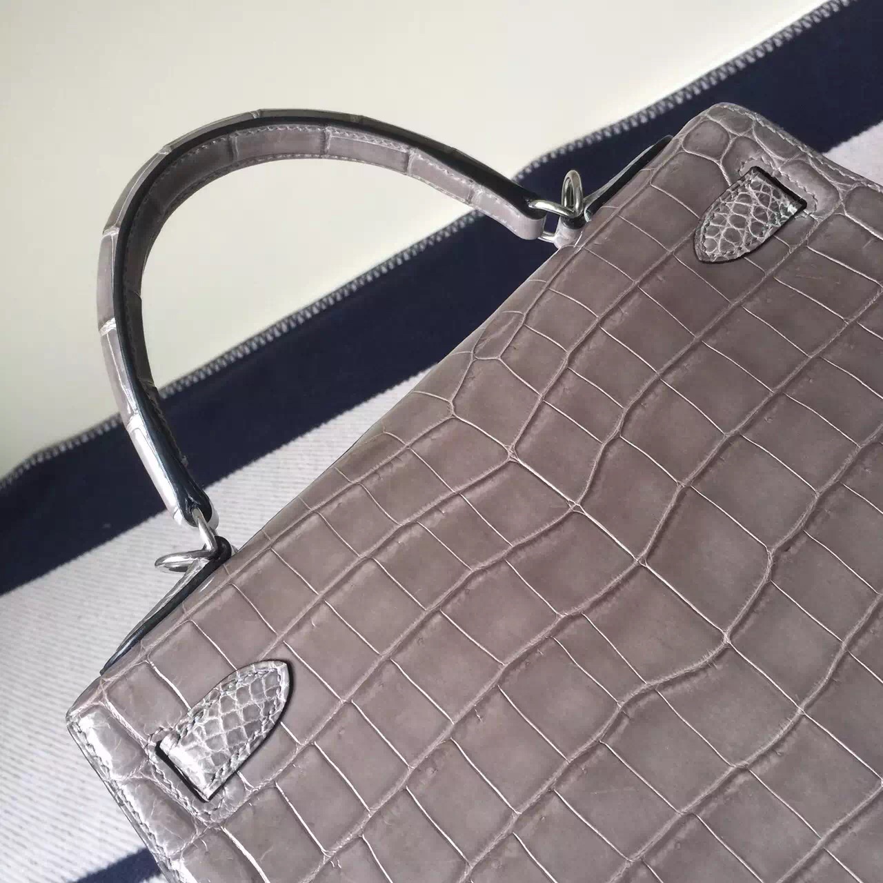 On Sale Hermes Crocodile Shiny Leather Sellier Kelly 28cm in C81 Etoupe Grey