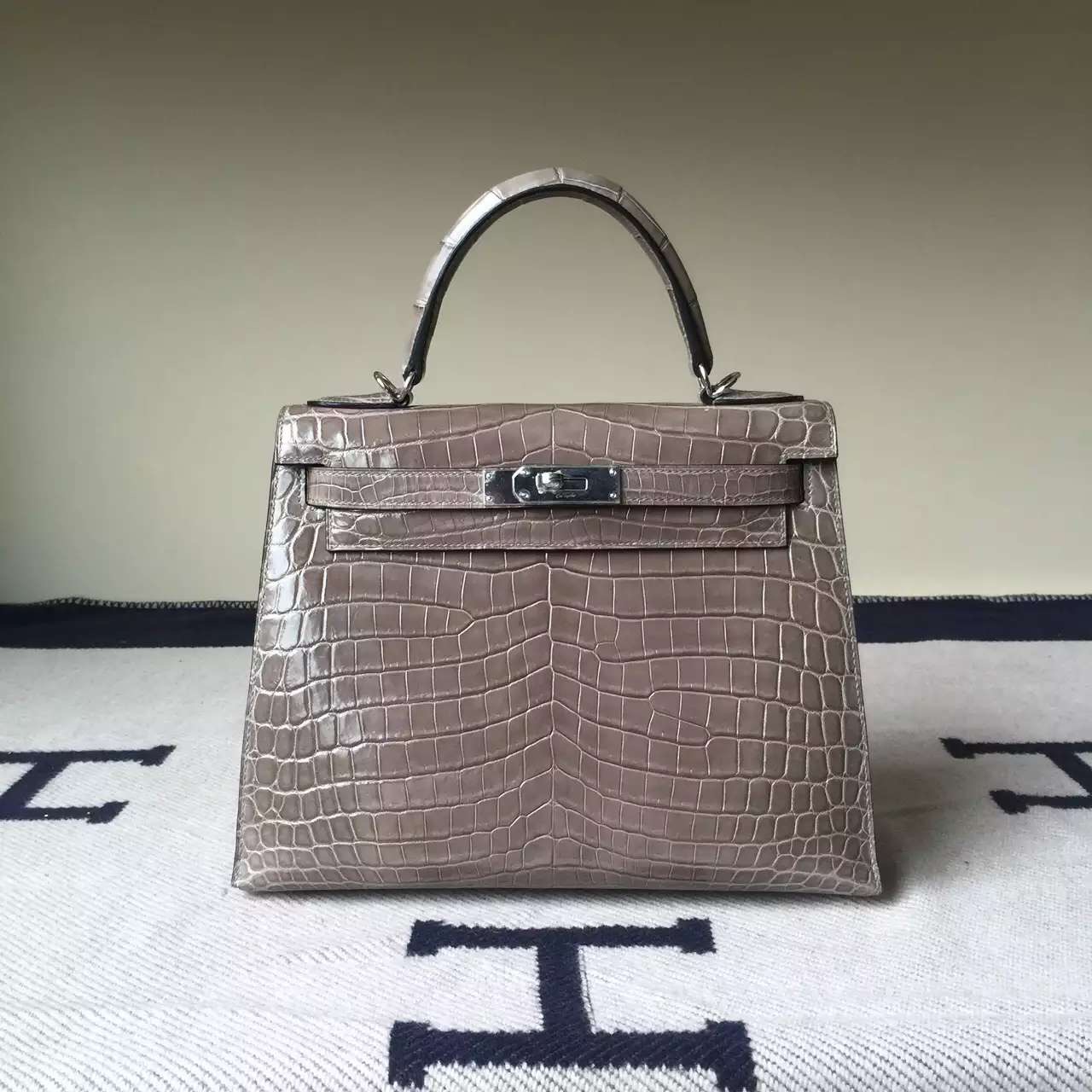 On Sale Hermes Crocodile Shiny Leather Sellier Kelly 28cm in C81 Etoupe Grey