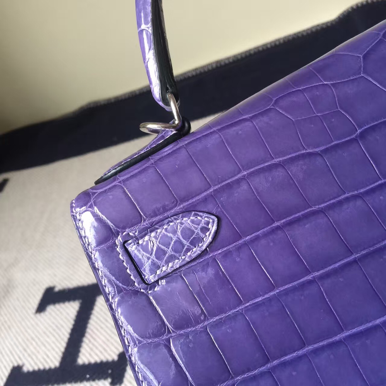 Wholesale Hermes Lavender Purple Crocodile Shiny Leather Kelly Bag 28CM