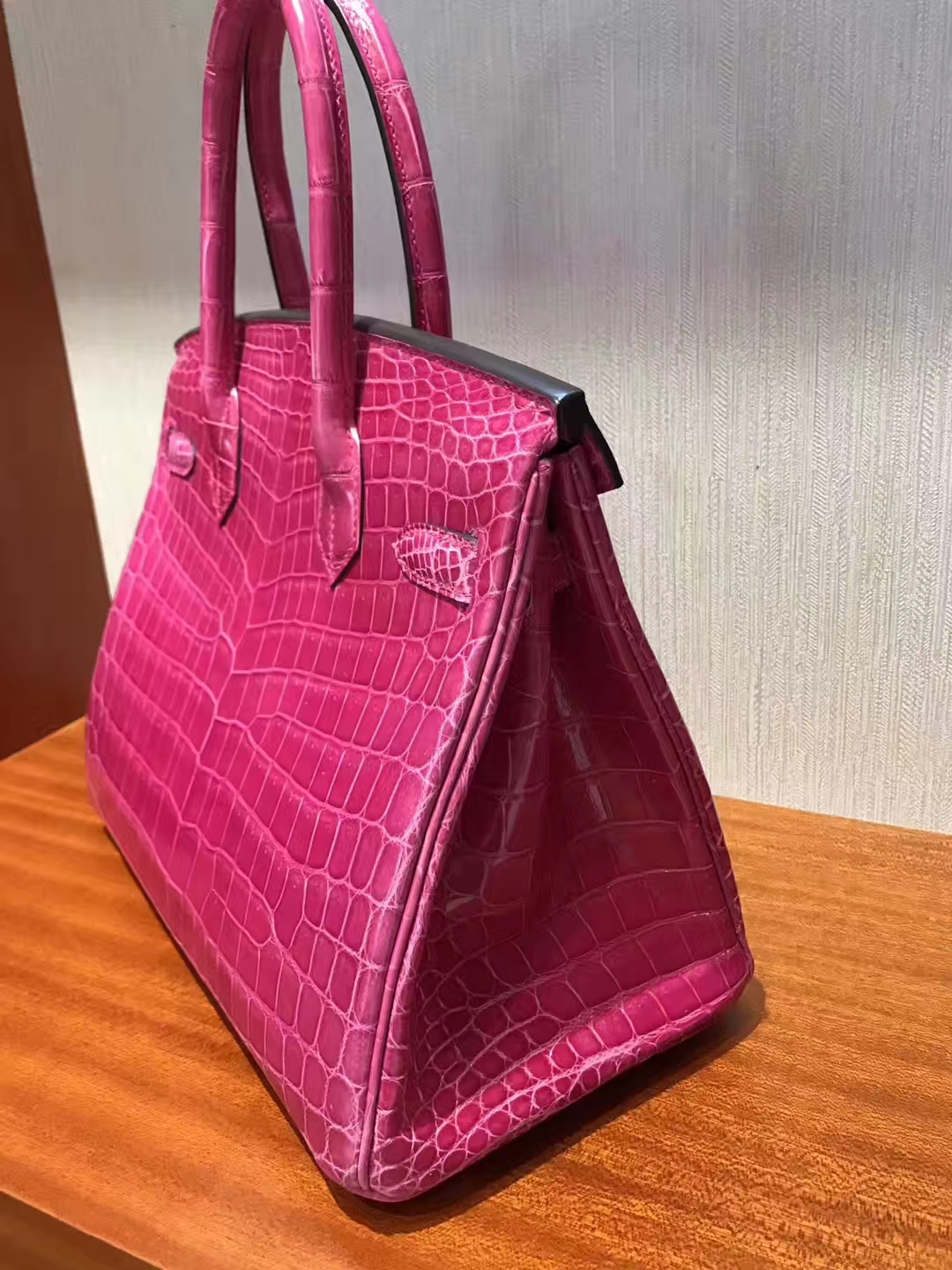 Noble Hermes 5J Peach Pink Crocodile Shiny Leather Birkin30CM Tote Bag