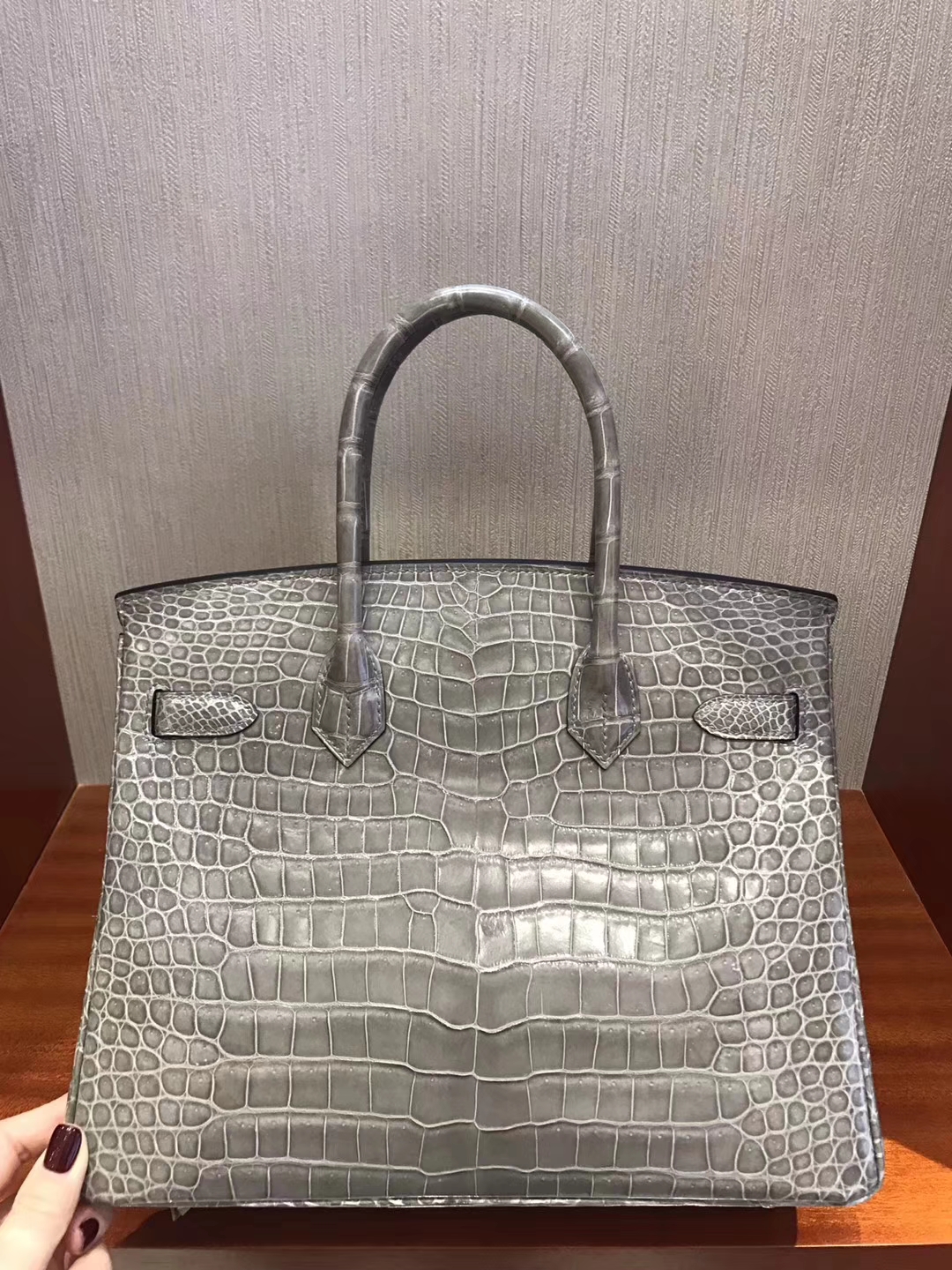 Luxury Hermes C81 Gris Tourterelle Shiny Crocodile Leather Birkin30cm Bag