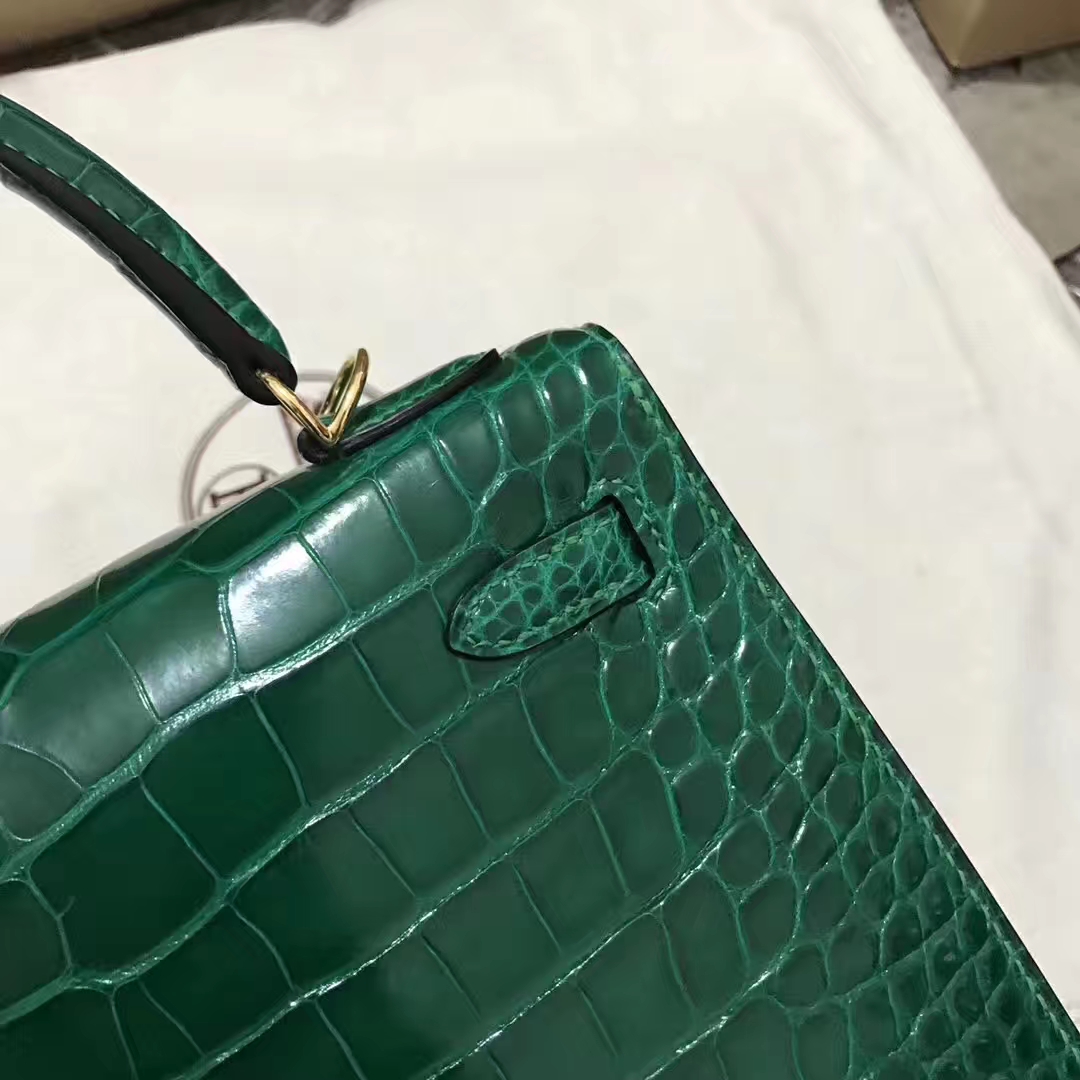 Stock Hermes 6Q Vert Emeraude Shiny Crocodile Kelly Bag25CM Gold Hardware