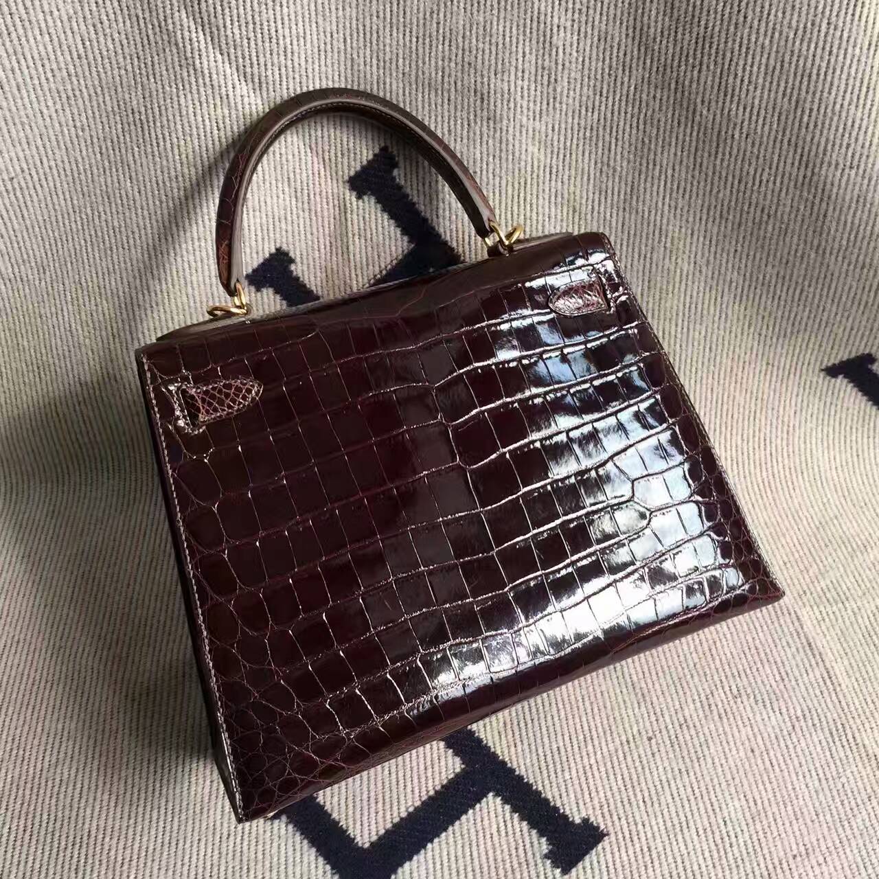 Discount Hermes Crocodile Shiny Leather Sellier Kelly28cm in Chocolate Color