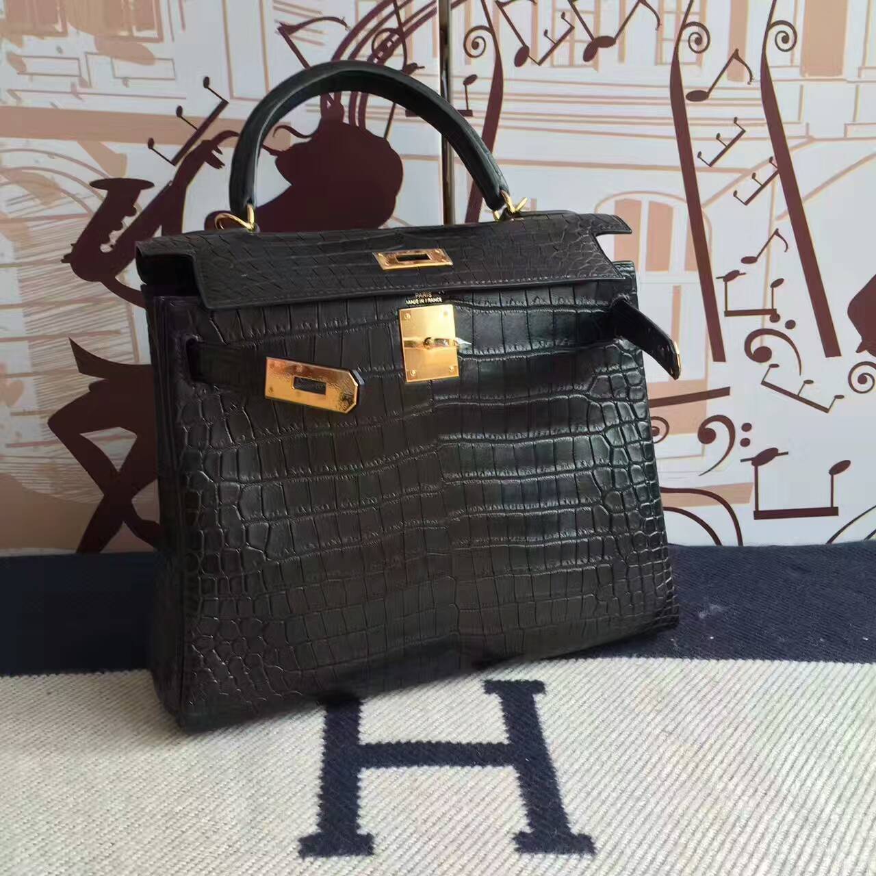 Elegant Hermes CK89 Black Crocodile Matt Leather Retourne Kelly Bag28CM