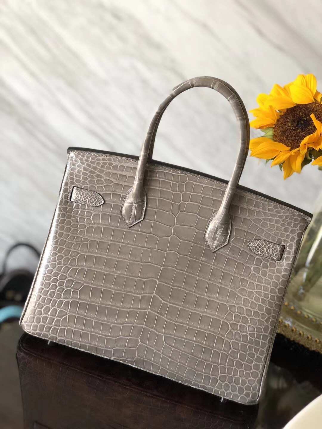 Elegant Hermes C81 Gris Tourterelle Shiny Crocodile Leather Birkin30CM Bag