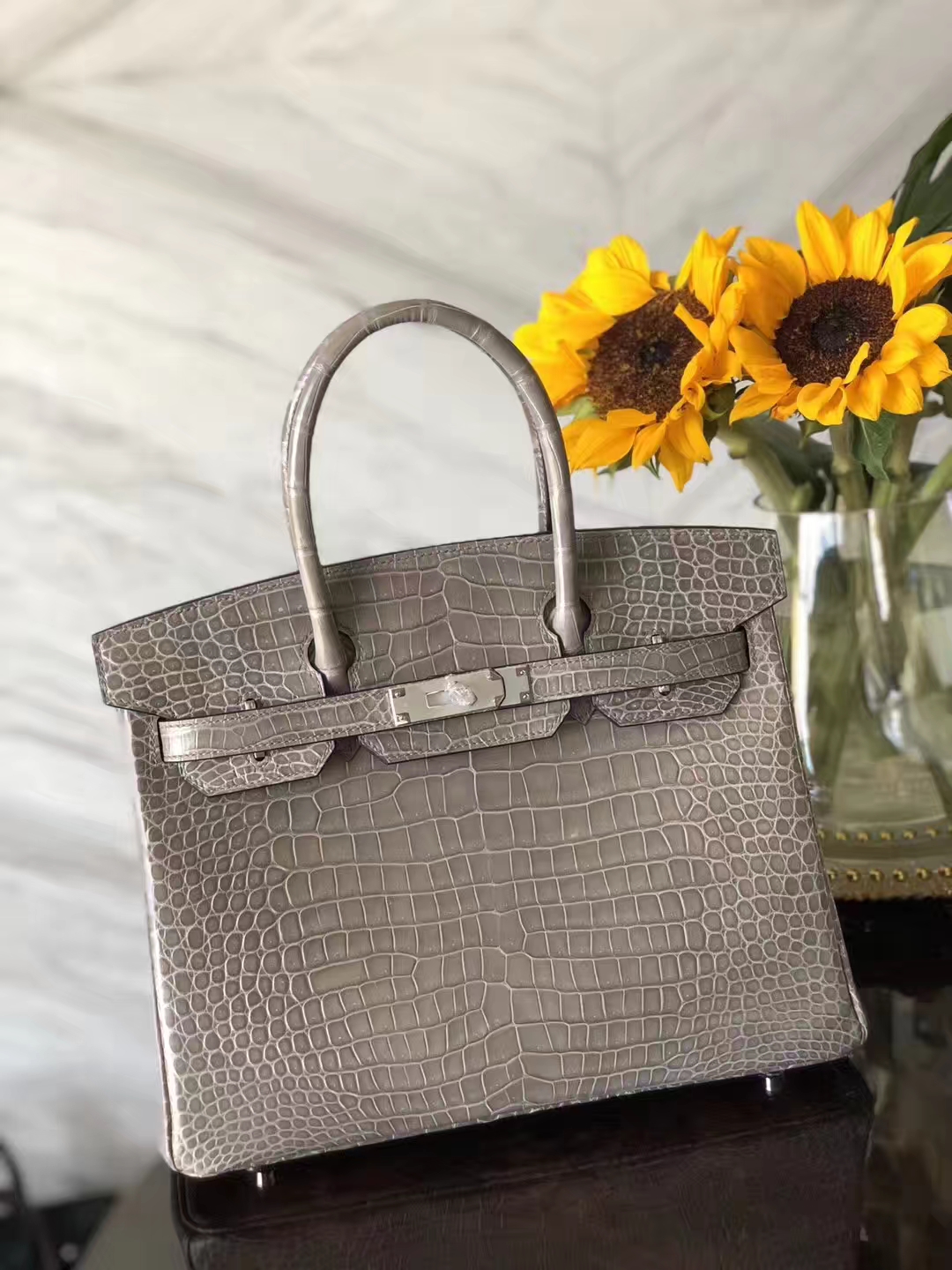 Elegant Hermes C81 Gris Tourterelle Shiny Crocodile Leather Birkin30CM Bag