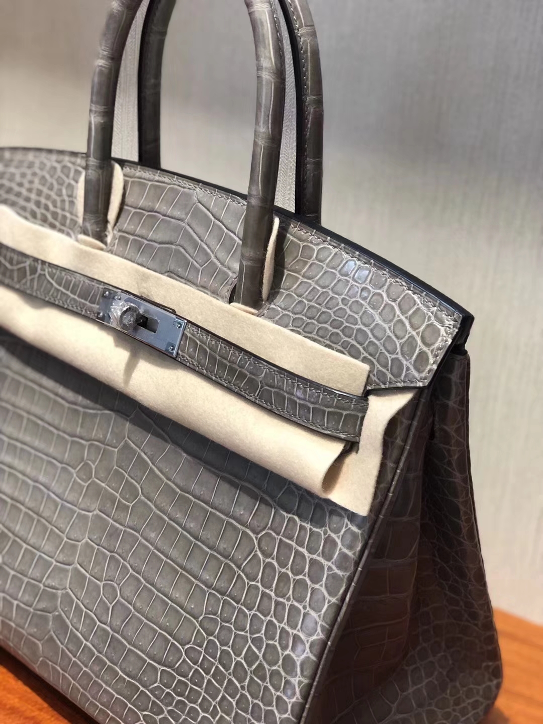 Sale Hermes C81 Gris Tourterelle Shiny Crocodile Leather Birkin30CM Bag