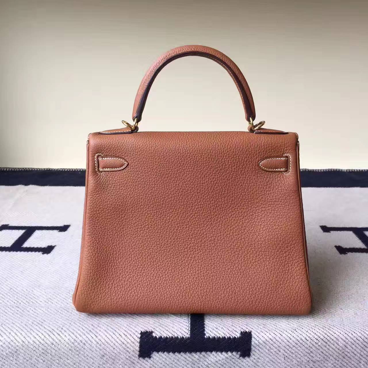 Discount Hermes Kelly 28cm Handbag in CK37 Gold Togo Leather