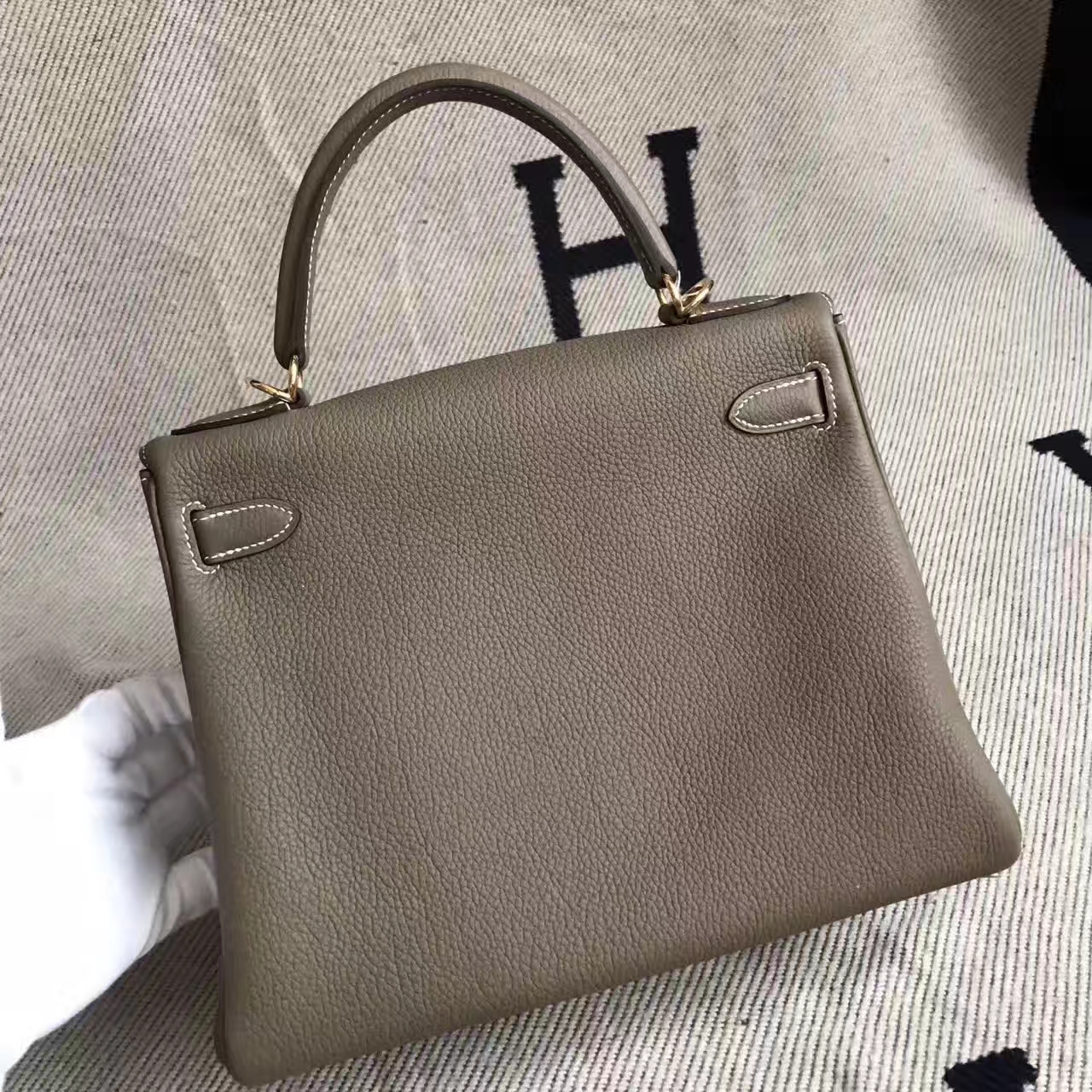 On Sale Hermes Kelly Bag 28CM in C18 Etoupe Grey Togo Leather Gold Hardware