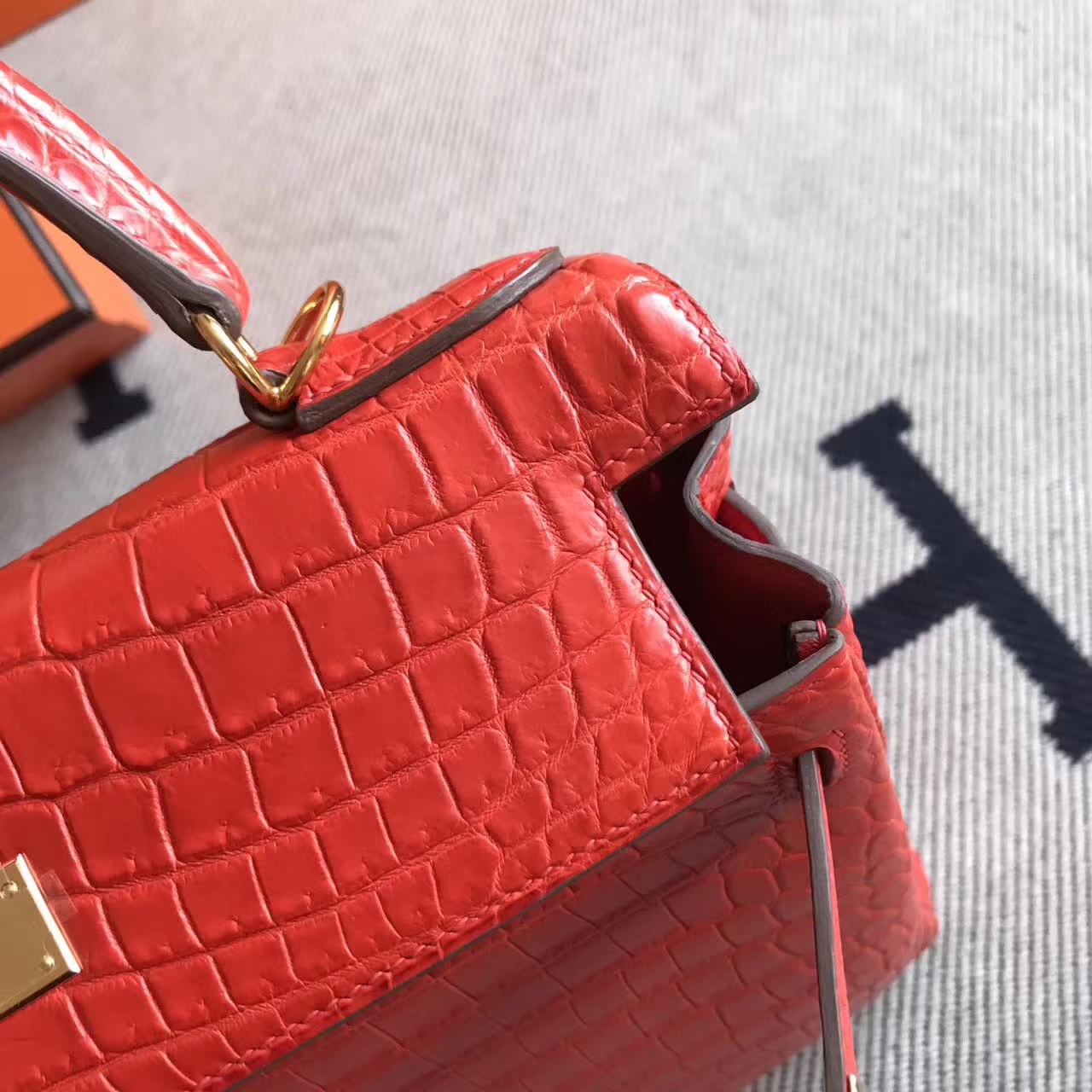 Sale Hermes D5 Geranium Red Crocodile Matt Retourne Kelly Bag 28cm