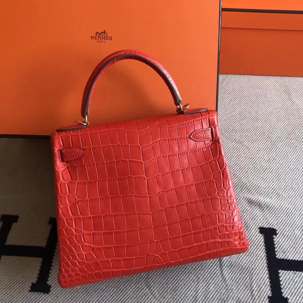 Sale Hermes D5 Geranium Red Crocodile Matt Retourne Kelly Bag 28cm
