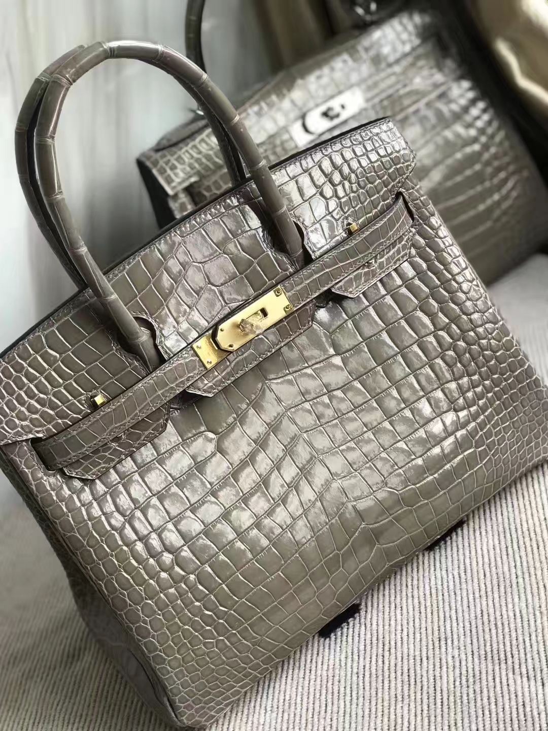 Discount Hermes C81 Gris Tourterelle Porosus Shiny Crocodile Birkin Bag Gold Hardware