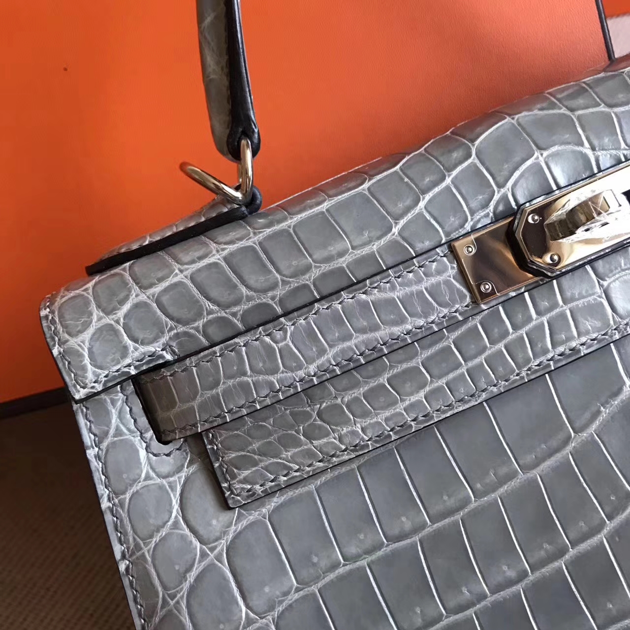 New Arrival Hermes 4Z Seagull Grey Crocodile Shiny Sellier Kelly28cm Bag
