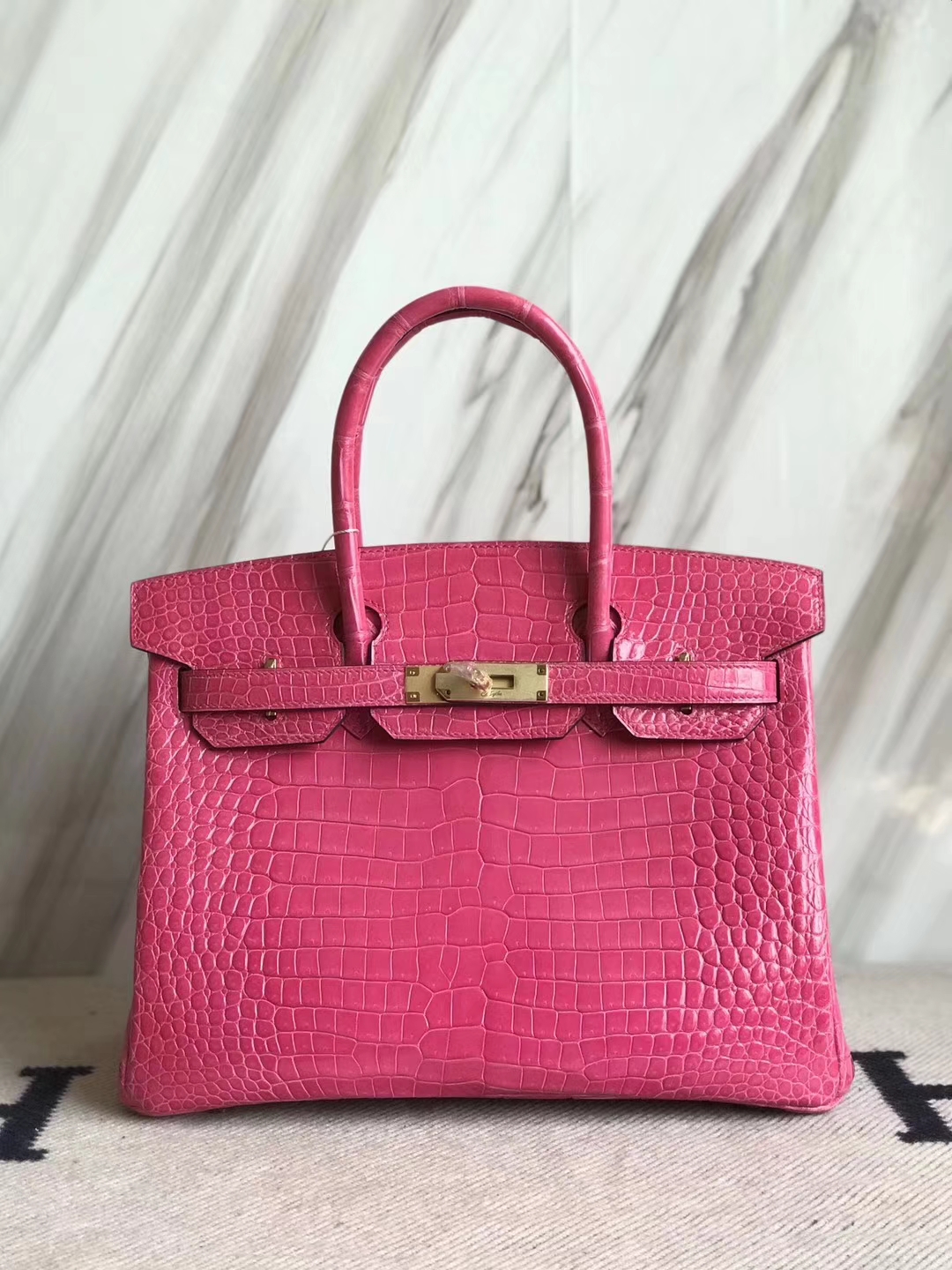 Beautiful Hermes Shiny Crocodile Leather Birkin30CM Bag in E5 Rose Tyrien Gold Hardware