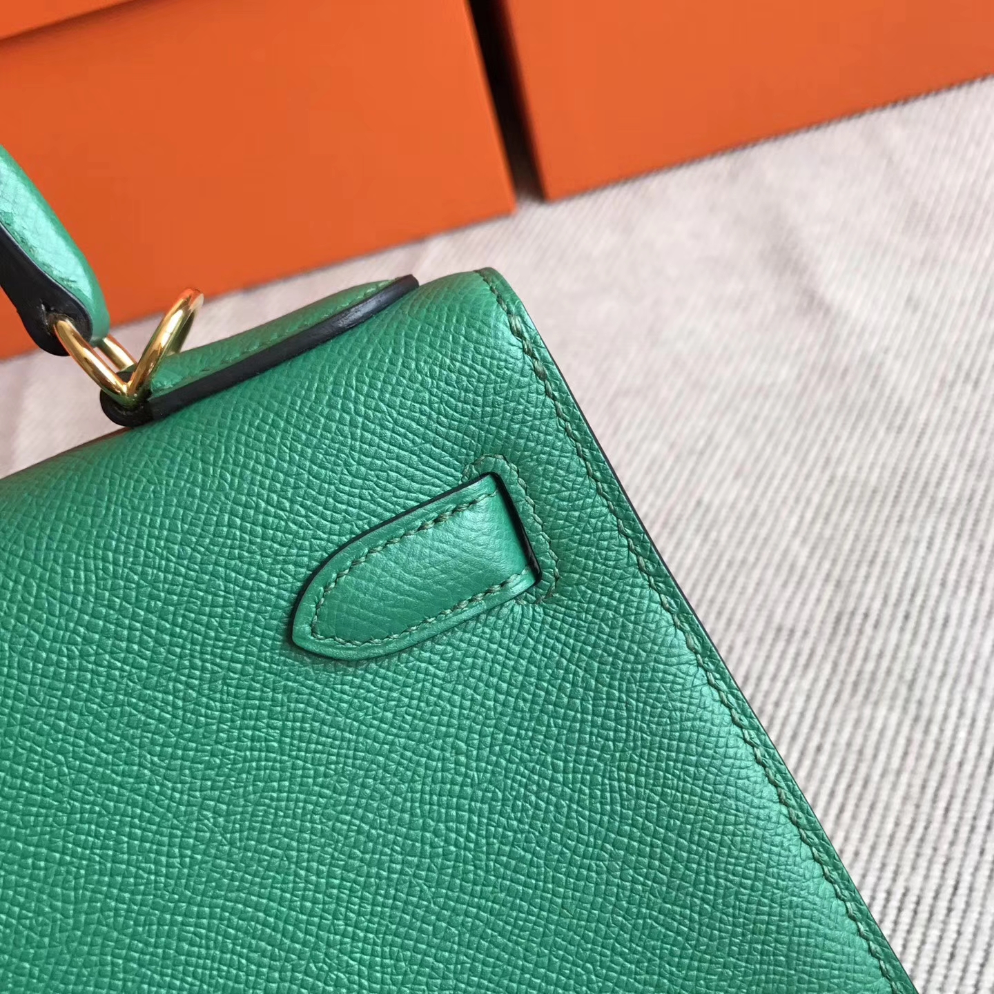 Cheap Hermes Epsom Leather Kelly Bag 28cm in U4 Mint Green Gold Hardware