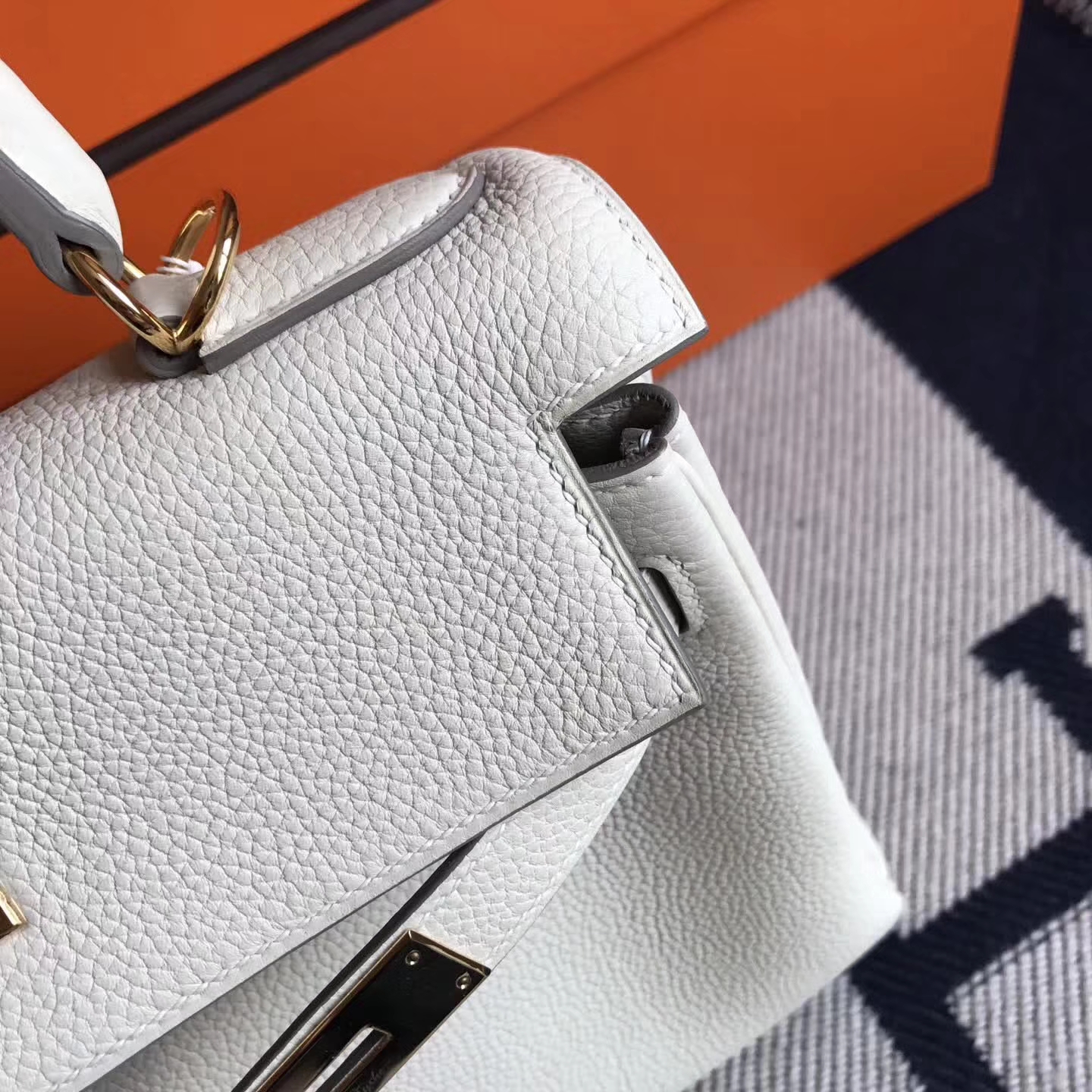 Hot Sale Hermes Togo Calfskin Kelly Bag 28CM in CK10 Carie White Silver Hardware