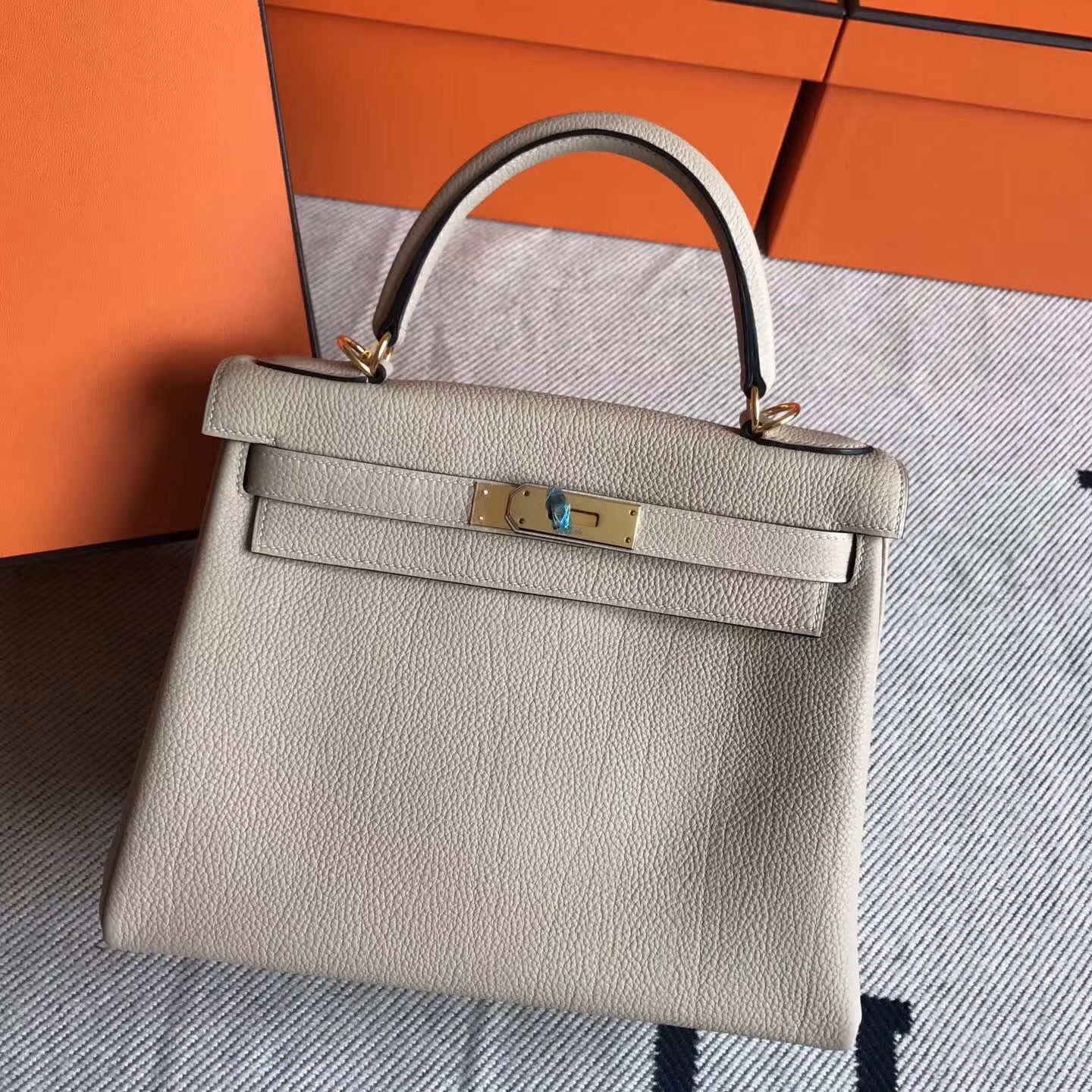 Elegant Hermes S2 Trench Grey Togo Leather Kelly28cm Bag Gold Hardware