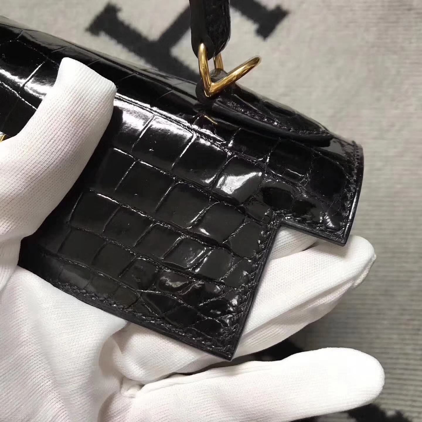 Hermes CK89 Black Crocodile Shiny Leather Kelly28cm Bag Gold Hardware