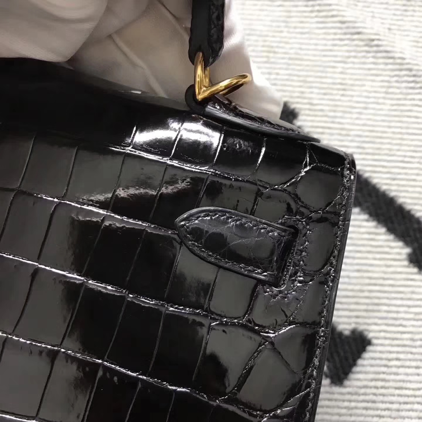 Hermes CK89 Black Crocodile Shiny Leather Kelly28cm Bag Gold Hardware