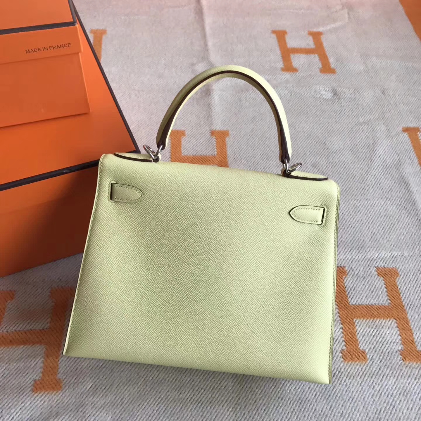 New Arrival Hermes Epsom Calfskin Kelly28cm Bag in 1Z Jaune Poussin