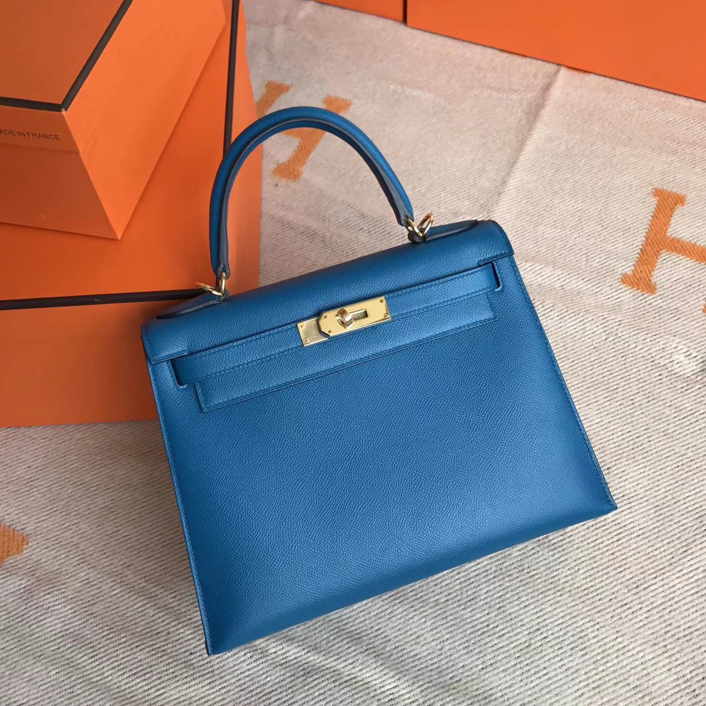 Cheap Hermes Kelly28cm Bag in 7W Blue Izmir Epsom Leather Gold Hardware