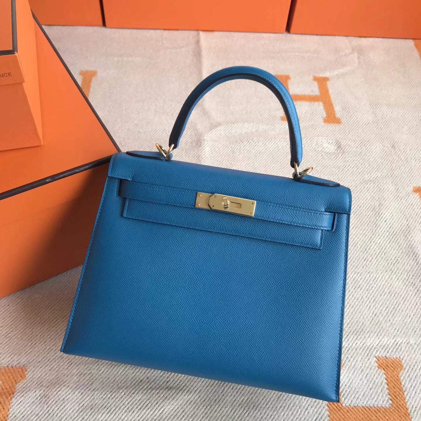 Cheap Hermes Kelly28cm Bag in 7W Blue Izmir Epsom Leather Gold Hardware