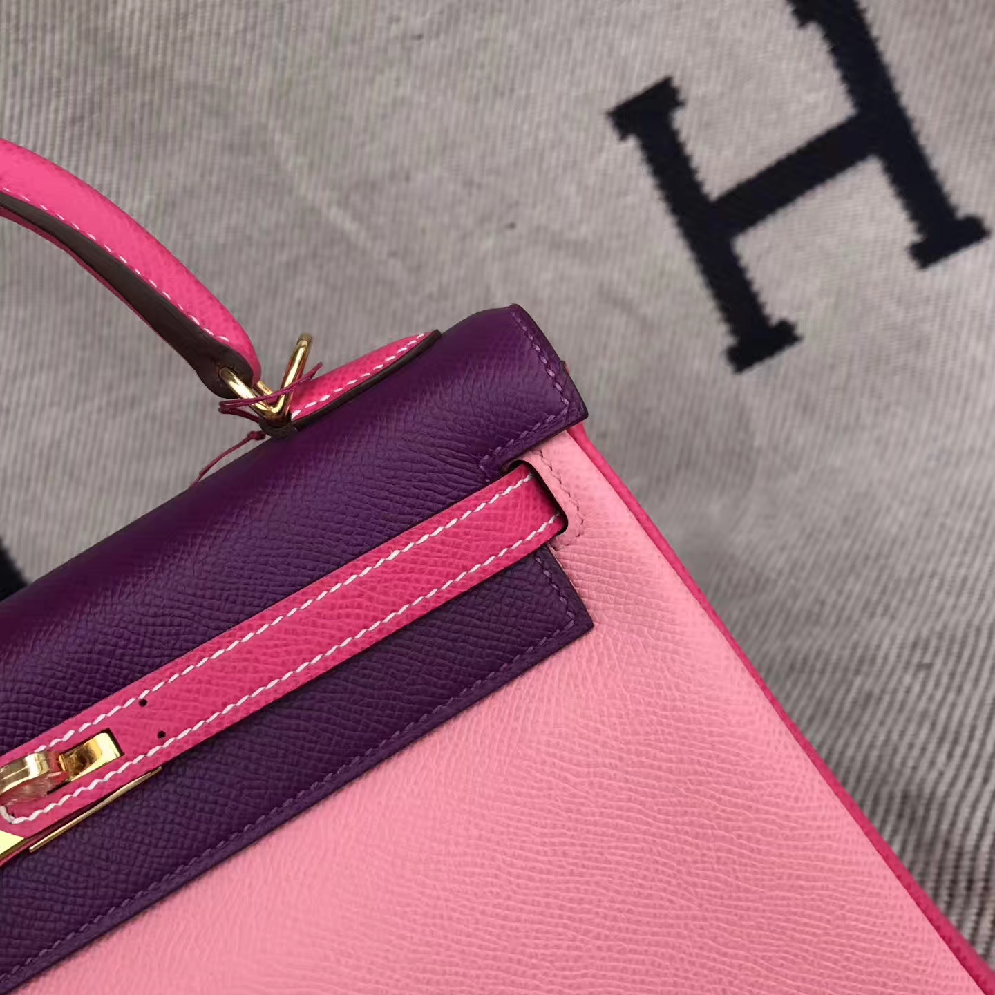 Pretty Hermes Tri-color Epsom Calfskin Retourne Kelly Bag Gold Hardware