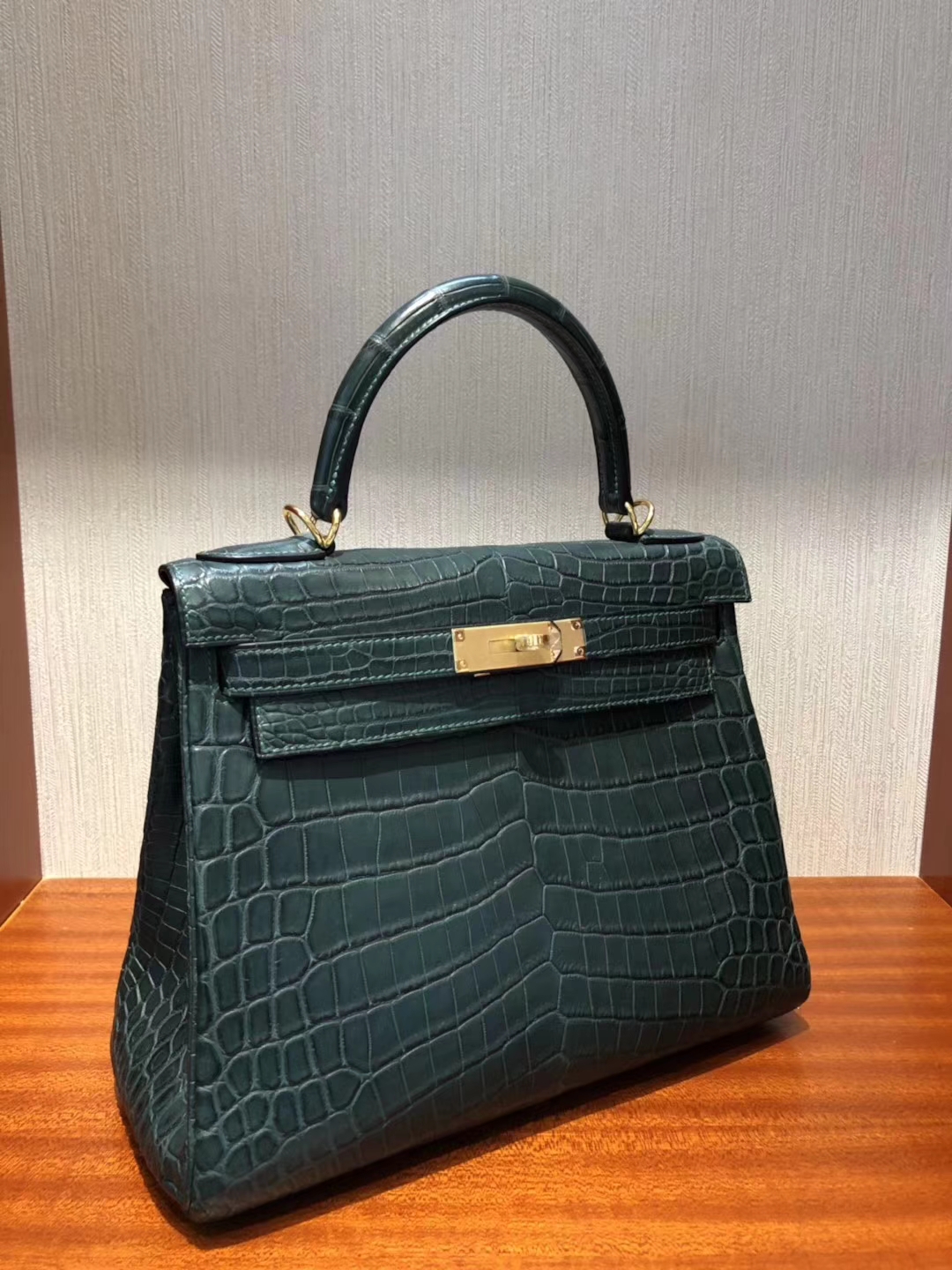 Discount Hermes 1T Vert Tipien Crocodile Matt Kelly28cm Bag Gold Hardware