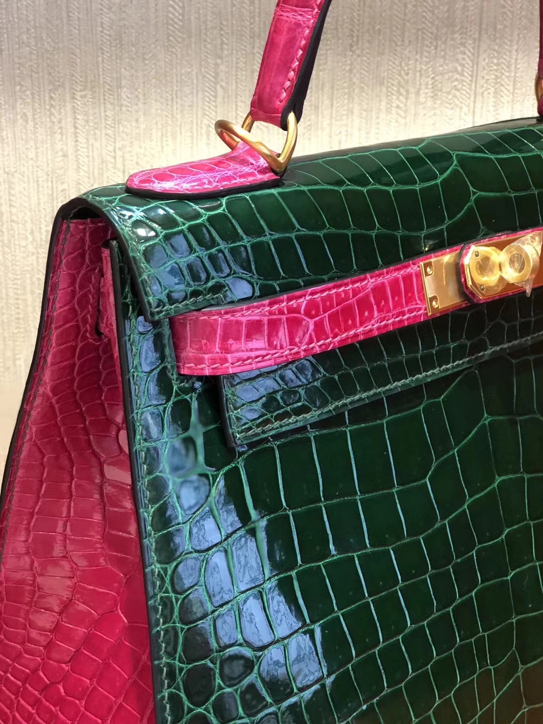 Luxury Hermes CK67 Vert Fonce/J5 Rose Scheherazade Crocodile Leather Kelly28CM Bag
