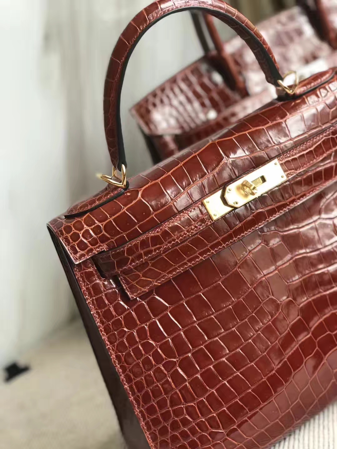 Pretty Hermes CK31 Miel Brown Porosus Shiny Crocodile Kelly28CM Bag