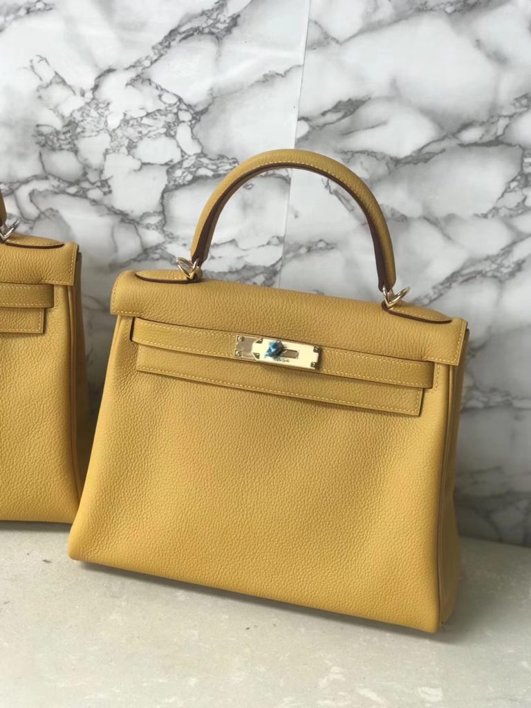 Hermes Kelly Bag 28CM in 9D Ambre Yellow Togo Leather Gold Hardware