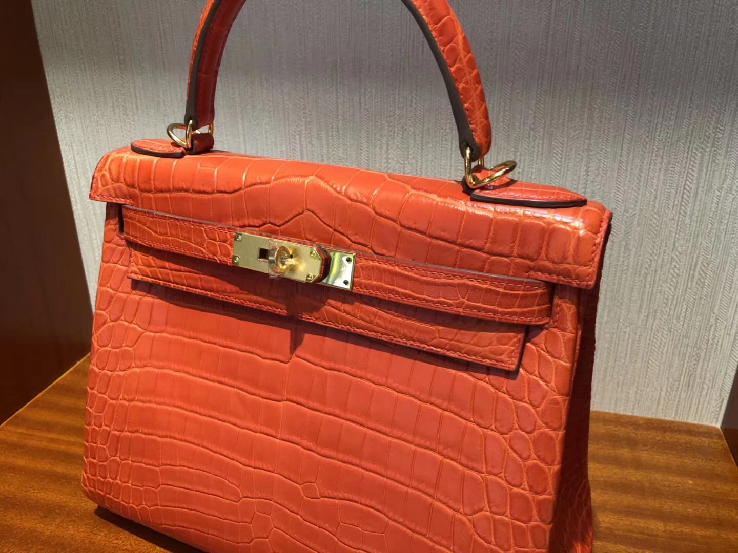 New Arrival Hermes 8V Coppy Orange Crocodile Matt Kelly28CM Bag Gold Hardware