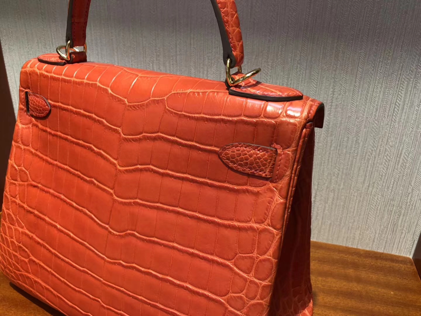 Discount Hermes Crocodile Matt Leather Kelly28CM Bag in 9J Orange Gold Hardware