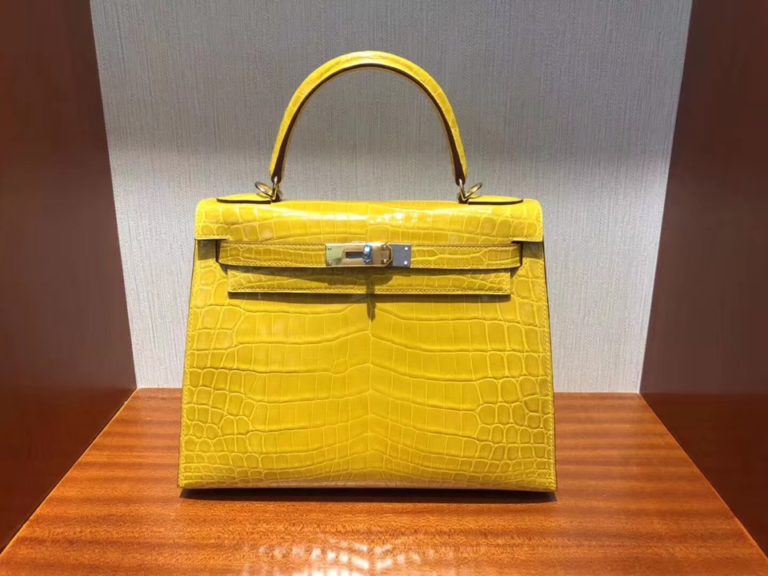 Hermes Shiny Crocodile Kelly Bag 28CM in 9D Ambre Yellow Gold Hardware