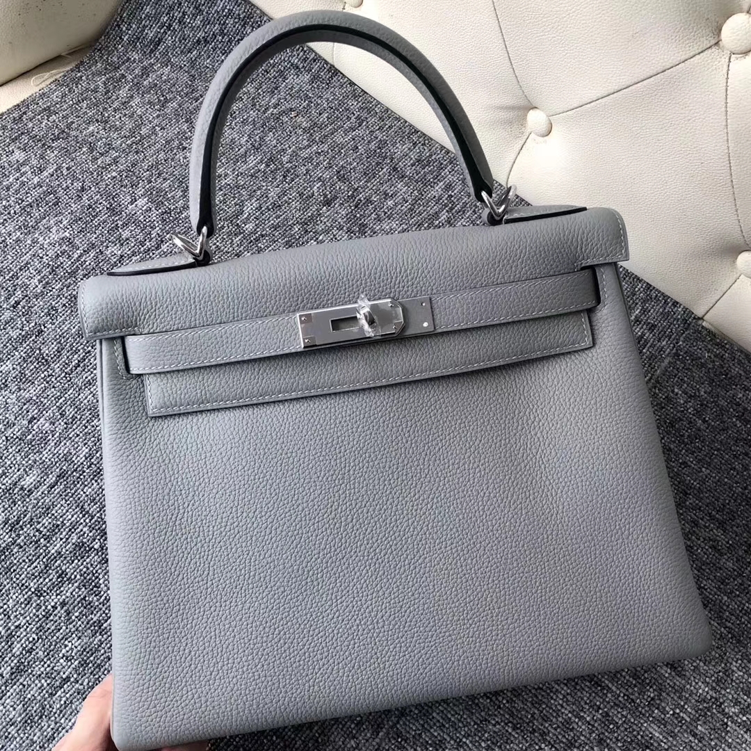 Sale Hermes Togo Calf Kelly28CM Tote Bag in 4Z Gris Mouette Silver Hardware