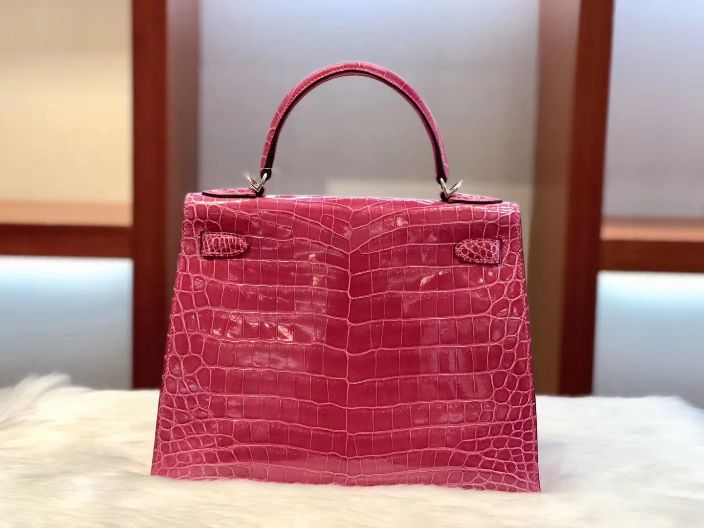 Luxury Hermes Hot Pink Shiny Nilo Crocodile Kelly Bag28CM Silver Hardware